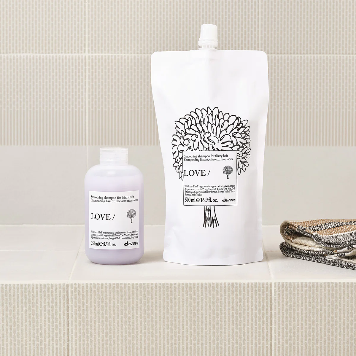 LOVE Smoothing Shampoo - Image 4